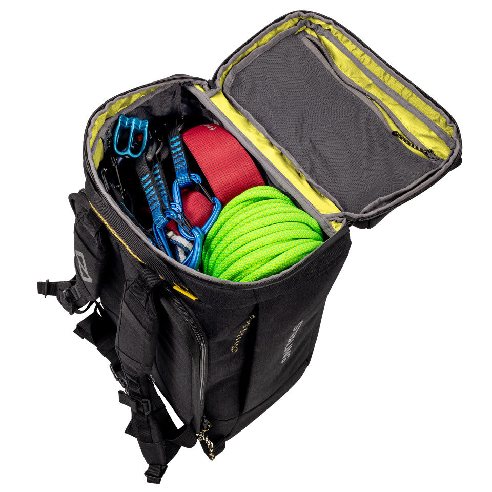 VERTAC Black Gear Bag 40L